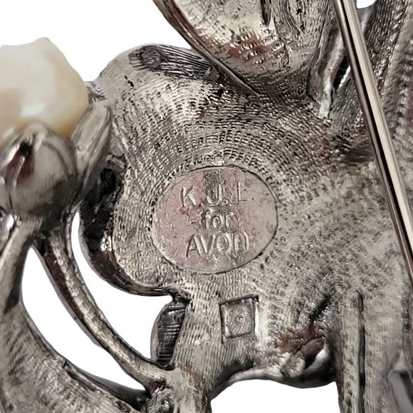 KJL Kenneth J Lane for Avon Marcasite Floral Brooch Pin With Faux Pearls Vtg - Picture 5 of 7